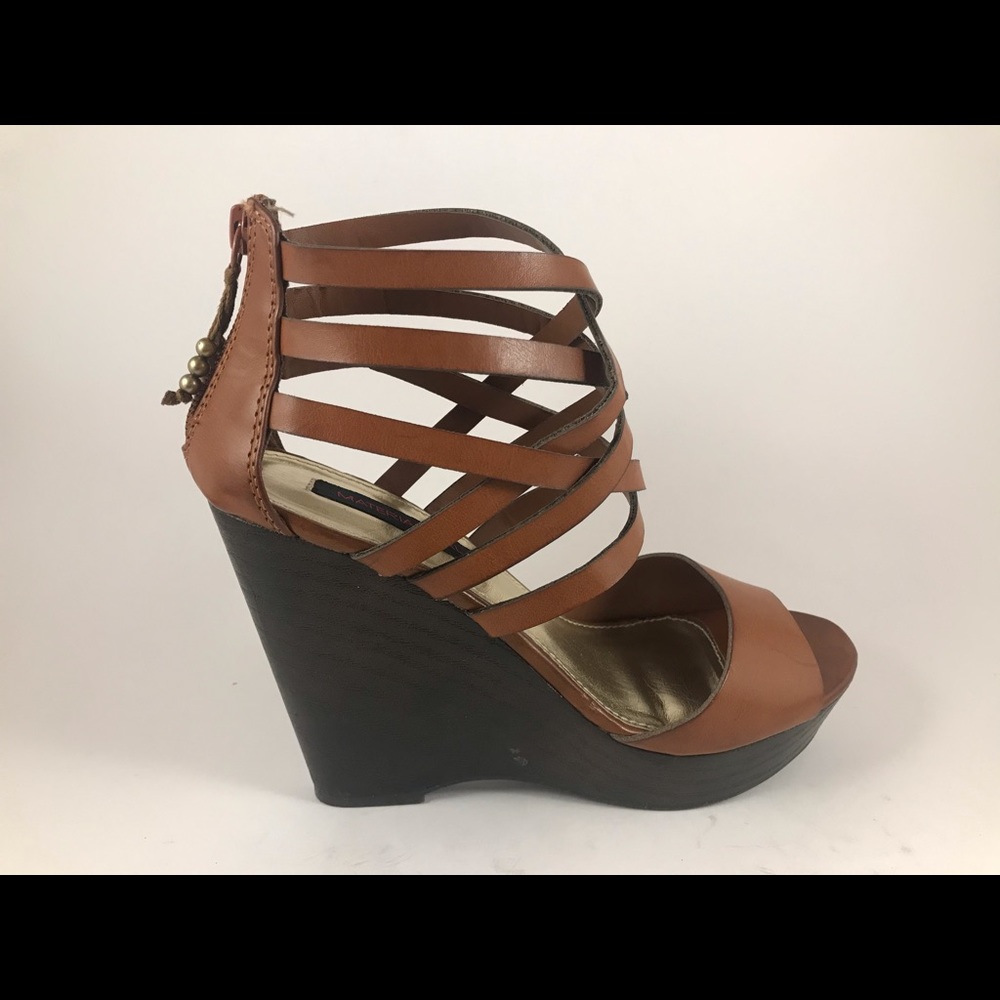 Shoes - Picture 6 of 9